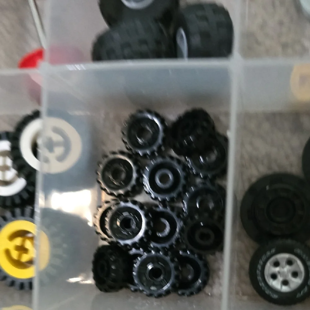 LEGO Building Block Wheels, Tires & Gear Set with Storage Case